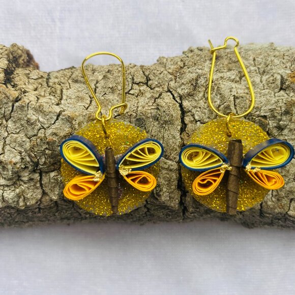 Quilling Love Butterfly Flowers Earrings Set - Picture 3 of 4